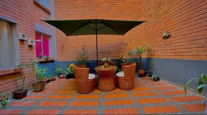 Homestay Casa Hotel Laureles Medellin